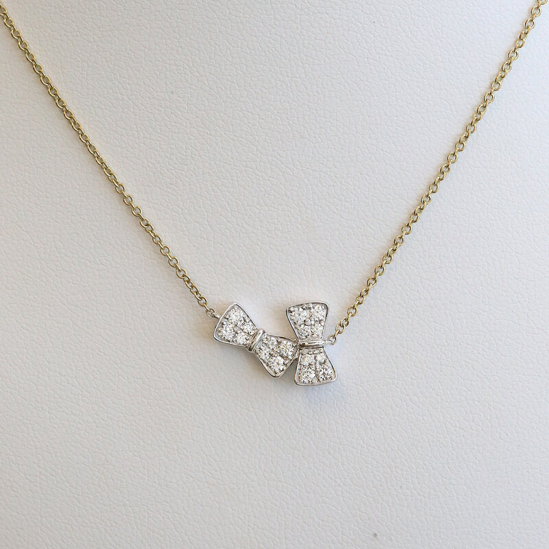 American Jewelry 14k Yellow Gold .33ctw Diamond Double Bow Necklace