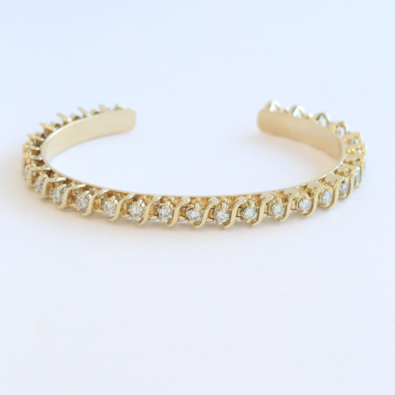 American Jewelry ESTATE 14k Yellow Gold .25ctw Diamond Tennis Cuff Open Bangle Bracelet