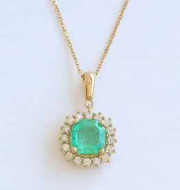 American Jewelry 18k Yellow Gold 2.47ct A Emerald 1/2ctw Diamond Cushion Halo Necklace