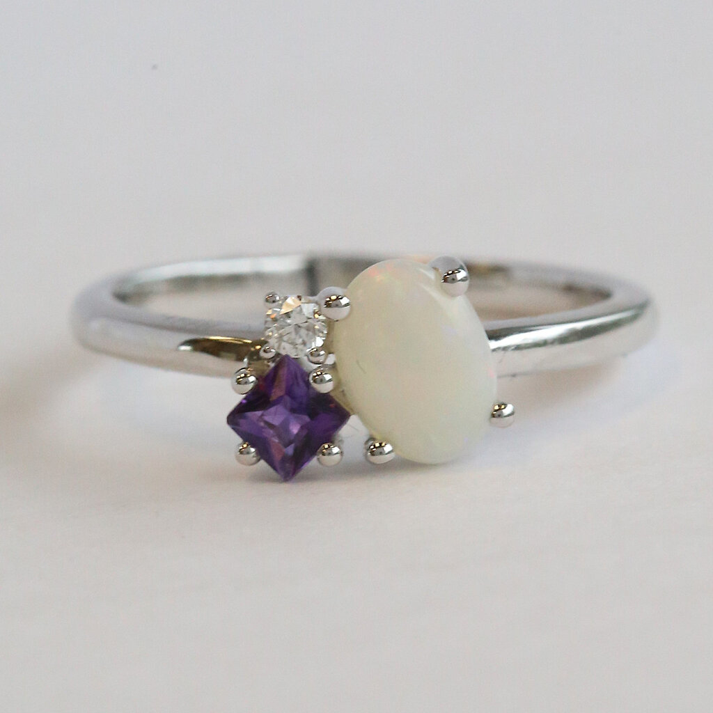 American Jewelry 14k White Gold .15ct Amethyst, .41ct Opal, .04ct Diamond Ring