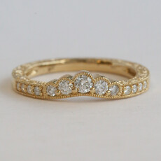 American Jewelry 14k Yellow Gold .33ctw Diamond Milgrain Curved Contour Wedding Band