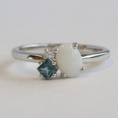 American Jewelry 14k White Gold .41ct Opal, .19ct London Blue Topaz, .04ct Diamond Ring