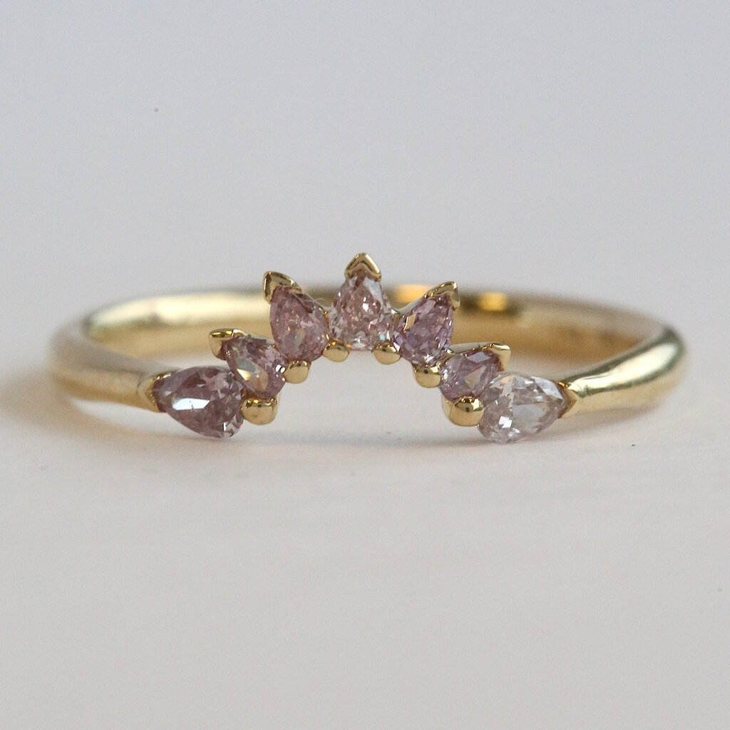 American Jewelry 14k Yellow Gold .30ctw Pink Diamond Pear Cut Sunburst Contour Wedding Band