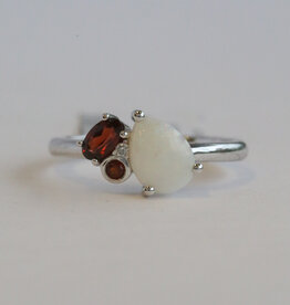American Jewelry 14k White Gold .62ct Opal, .32ct Garnet, Diamond Accent Ring