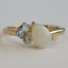American Jewelry 14k Yellow Gold .63ct Opal .24ct Aquamarine Diamond Accent Ring