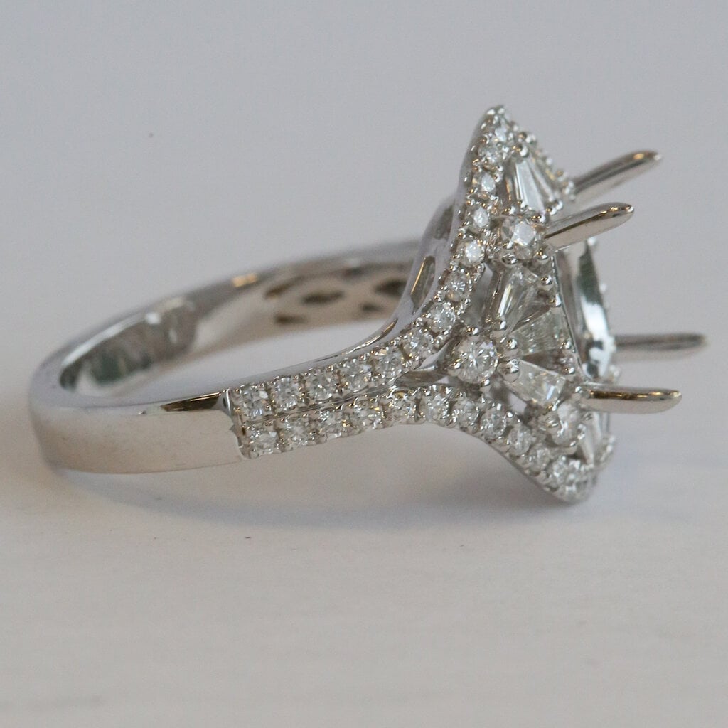American Jewelry 18k White Gold 1.03ctw Baguette & Round Diamond Semi Mount Engagement Ring
