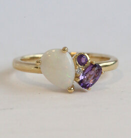 American Jewelry 14k Yellow Gold .62ct Opal .27ctw Amethyst, Diamond Accent Ring
