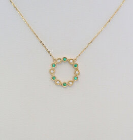 American Jewelry 14k Yellow Gold .04ctw Diamond .05ctw Emerald Milgrain Open Circle Necklace