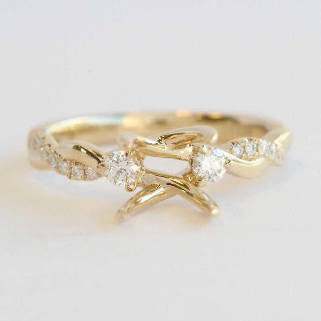 American Jewelry 14k Yellow Gold .28ctw Diamond Twisted Semi Mount Engagement Ring