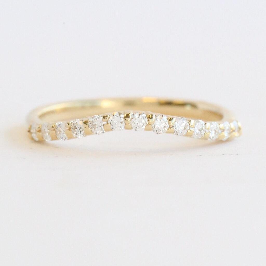 American Jewelry 14k Yellow Gold .28ctw Diamond Slightly Curved Contour Wedding Band