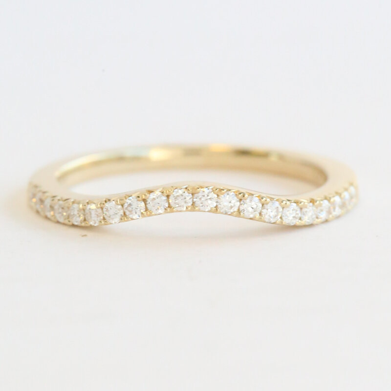 American Jewelry 14k Yellow Gold .21ctw Diamond Curved Contour Wedding Band