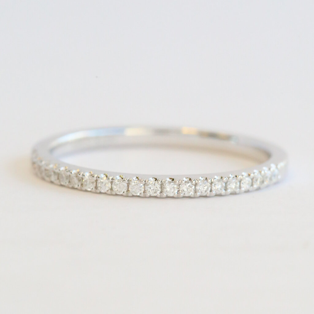 American Jewelry 14k White Gold .14ctw Diamond Straight Wedding Band