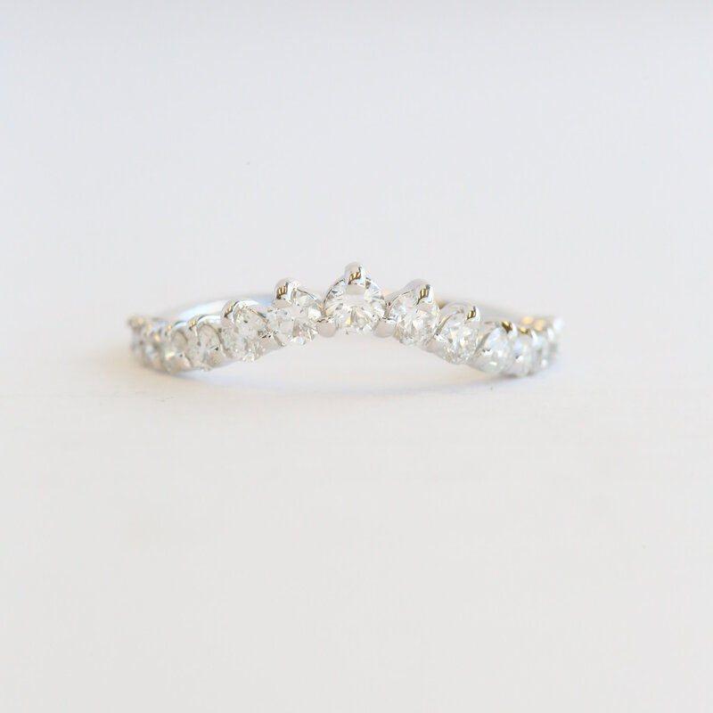 American Jewelry 14k White Gold .76ctw Diamond Curved Contour Wedding Band