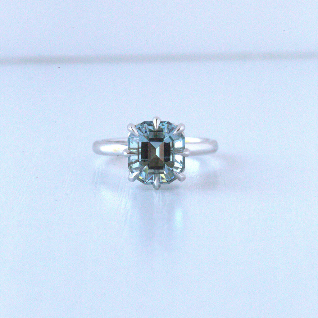 14k White Gold 3.7ct Aquamarine Multi-Claw Prong Solitaire (size 7)