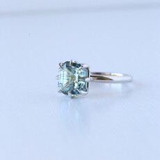14k White Gold 3.7ct Aquamarine Multi-Claw Prong Solitaire (size 7)