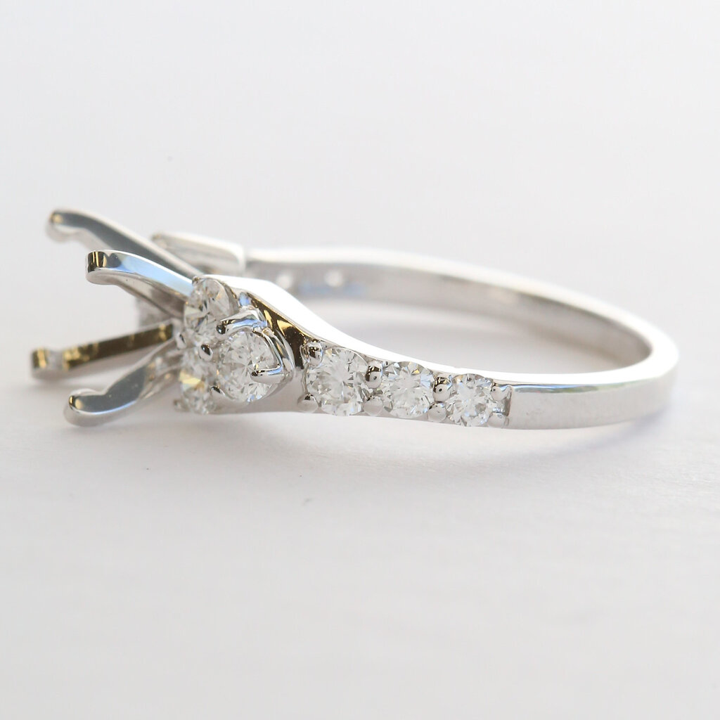 American Jewelry 14k White Gold .93ctw Diamond Tapered Semi Mount Engagement Ring