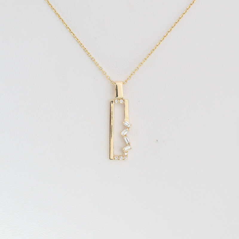 American Jewelry 14k Yellow Gold .08ctw Diamond Baguette Accent Rectangle Necklace