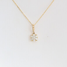 American Jewelry 14k Yellow Gold .20ctw Diamond Cluster Necklace