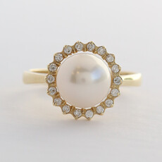 American Jewelry 14k Yellow Gold Diamond & Akoya Pearl Halo Ring