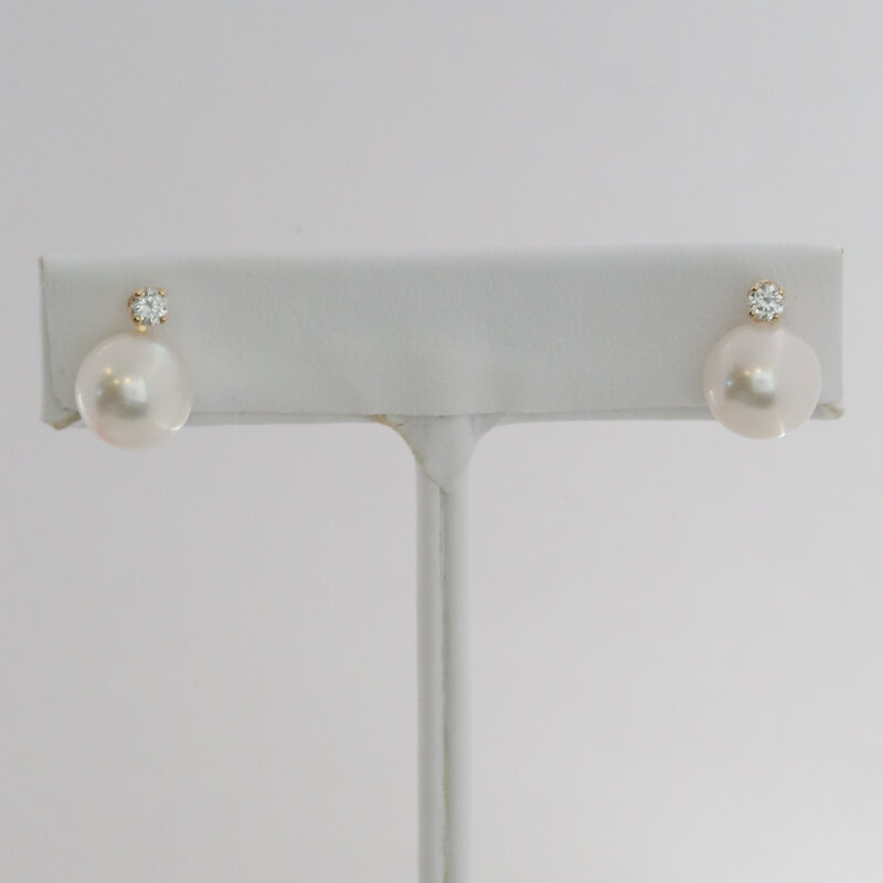 American Jewelry 14k Yellow Gold 9.5-10mm Akoya Pearl .20ct Diamond Accent Stud Earrings