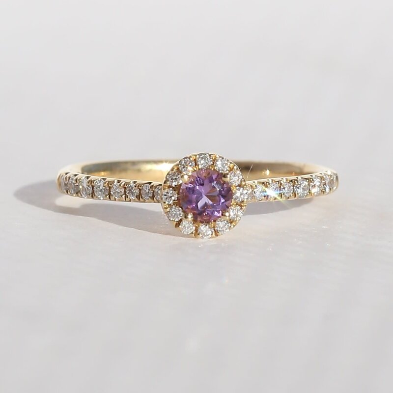 American Jewelry 14k Yellow Gold .19ctw Amethyst Round Halo Ring