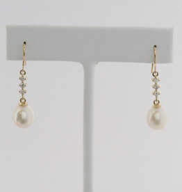 American Jewelry 14k Yellow Gold .21ctw Diamond Akoya Pearl Dangle Earrings