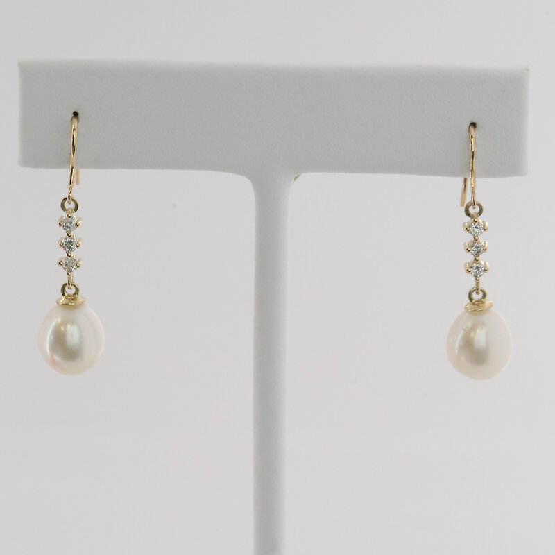 American Jewelry 14k Yellow Gold .21ctw Diamond Akoya Pearl Dangle Earrings