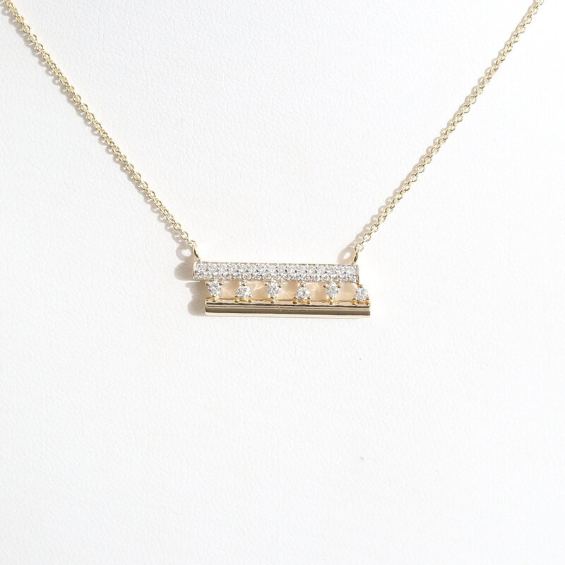 American Jewelry 14k Yellow Gold .26ctw Diamond  Double Bar Necklace