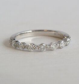 American Jewelry 14k White Gold .57ctw Diamond Alternating Size Straight Wedding Band