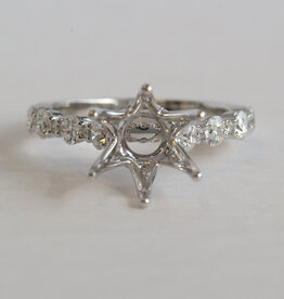American Jewelry 14k White Gold .92ctw Diamond Alternating Size Semi Mount Engagement Ring
