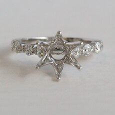 American Jewelry 14k White Gold .92ctw Diamond Alternating Size Semi Mount Engagement Ring