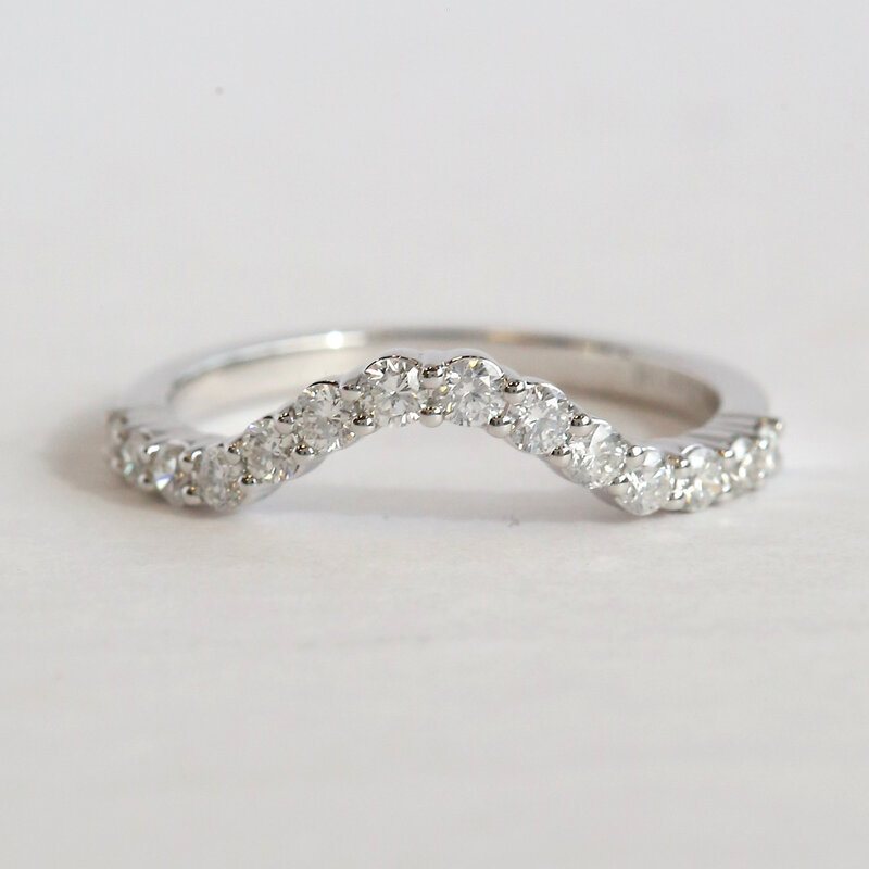 American Jewelry 14k White Gold .44ctw Diamond Curved Contour Wedding Band