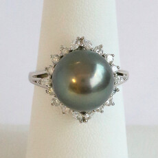 American Jewelry 14k White Gold 12mm Black Southsea Pearl .50ctw Diamond Halo Ring