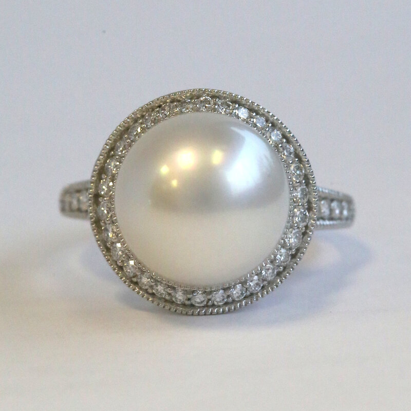 American Jewelry 14k White Gold Approx. .40ctw Diamond Halo Akoya Pearl Ring