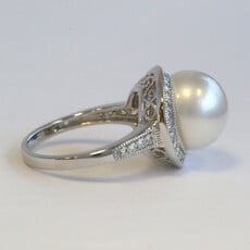 American Jewelry 14k White Gold Approx. .40ctw Diamond Halo Akoya Pearl Ring