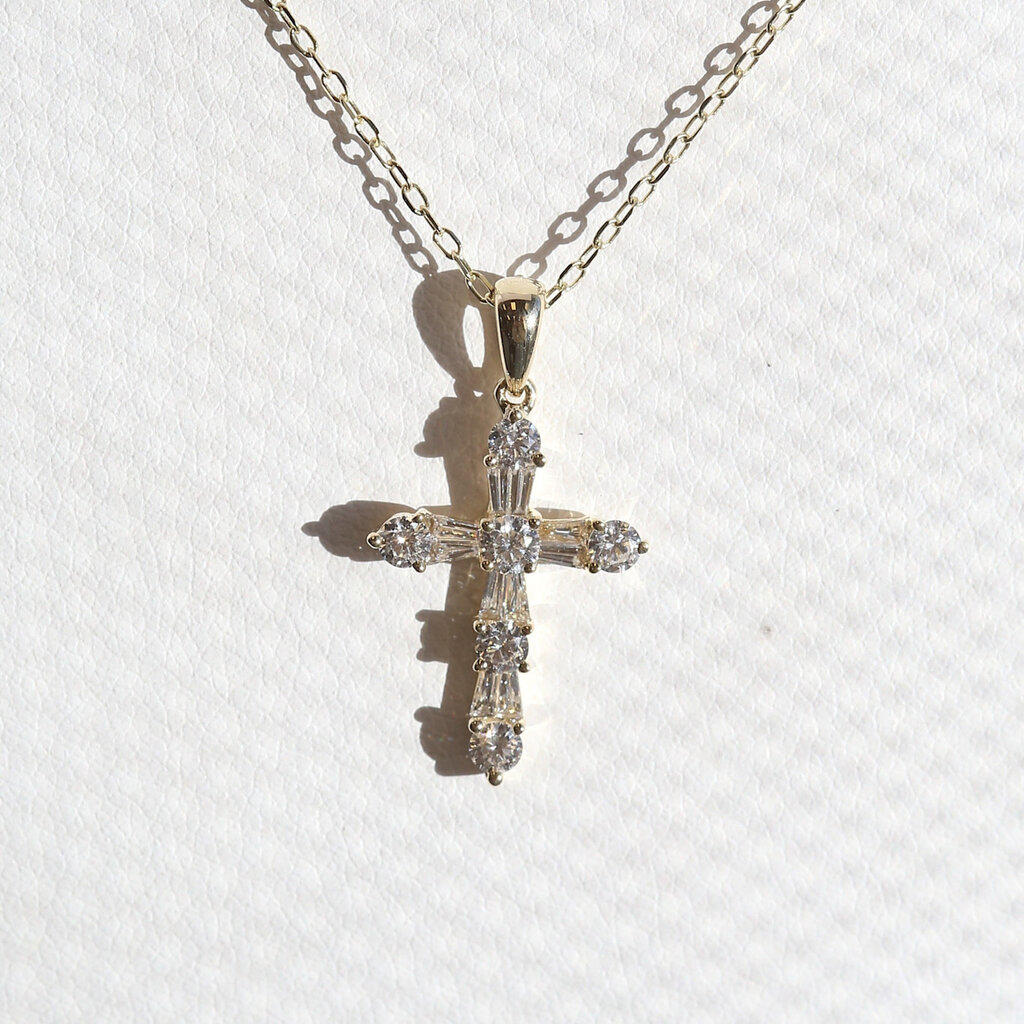 American Jewelry 14k Yellow Gold .59ctw Baguette & Round Diamond Cross Necklace