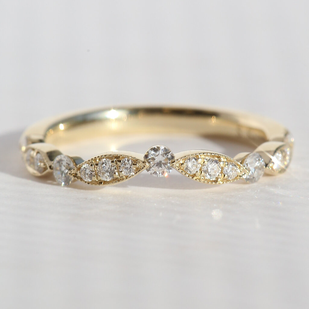 American Jewelry 14k Yellow Gold .39ctw Diamond Milgrain Curved Contour Wedding Band