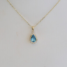 American Jewelry 14k Yellow Gold .69ct Blue Topaz .08ctw Diamond Milgrain Necklace