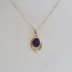 American Jewelry 14k Yellow Gold 1.45ct Amethyst .04ct Diamond Accent Oval Bezel Necklace