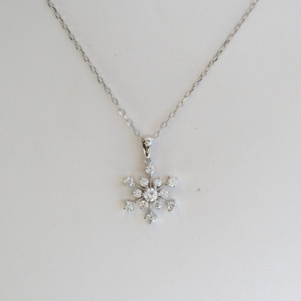 American Jewelry 14k White Gold .32ctw Diamond Snowflake Necklace
