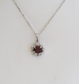 American Jewelry 14k White Gold  1.34ct Garnet .05ctw Diamond Halo Necklace