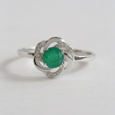 American Jewelry 14k White Gold .72ct Emerald .05ctw Diamond Accent Swirl Ring