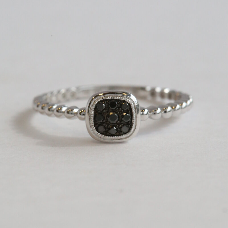 American Jewelry 14k White Gold .08ctw Diamond Petite Ring Beaded Ring