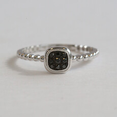American Jewelry 14k White Gold .08ctw Diamond Petite Ring Beaded Ring