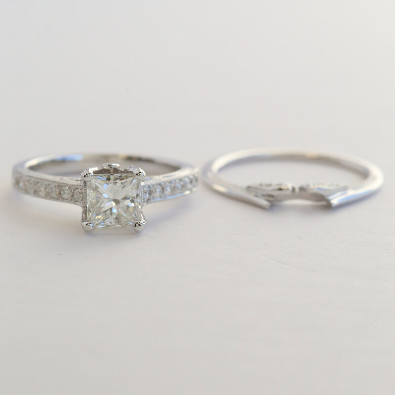 American Jewelry 18k White Gold 1.42ctw (1.05 I/VS2 GIA Ctr) Princess Cut Diamond Solitaire Engagement Ring Wedding Band Set