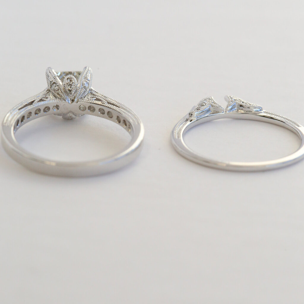 American Jewelry 18k White Gold 1.42ctw (1.05 I/VS2 GIA Ctr) Princess Cut Diamond Solitaire Engagement Ring Wedding Band Set
