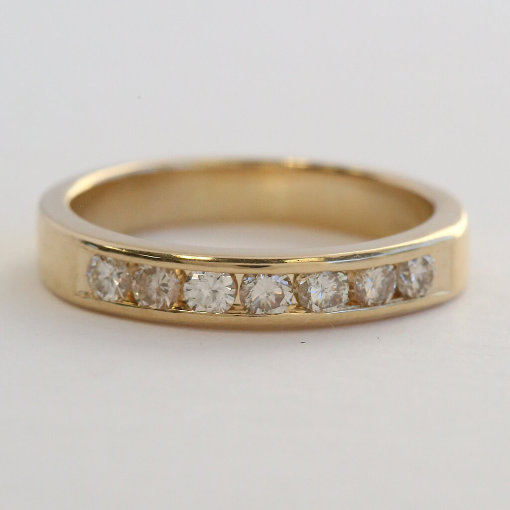 American Jewelry ESTATE 14K Yellow Gold 1/2ctw Diamond Channel Set Wedding Band