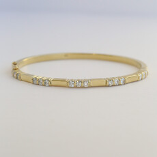 American Jewelry ESTATE 18k Yellow Gold 1ctw Diamond Station Bangle Bracelet