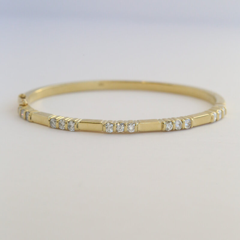American Jewelry ESTATE 18k Yellow Gold 1ctw Diamond Station Bangle Bracelet