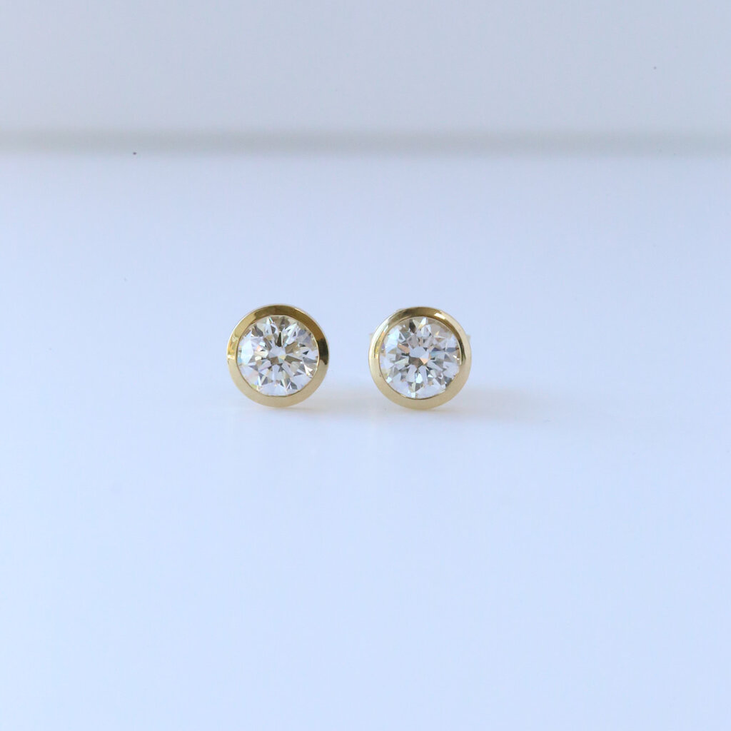14k Yellow Gold 1ctw Lab Grown Diamond Bezel Martini Stud Earrings